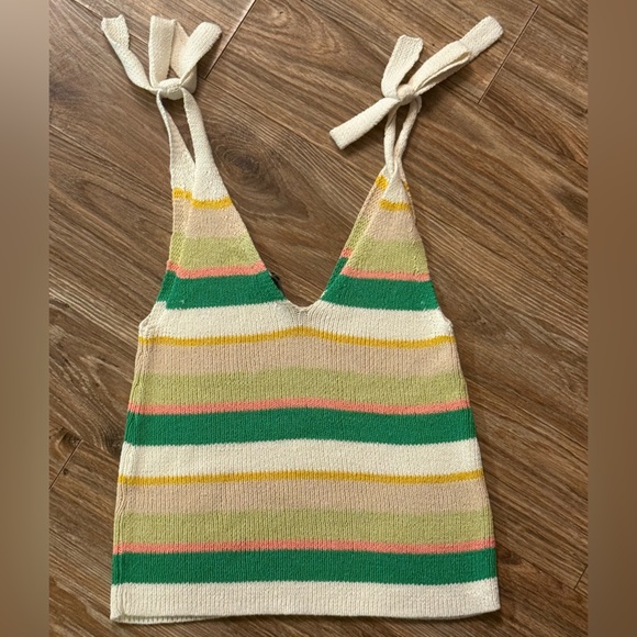 BCBG Tank - Picture 3 of 5